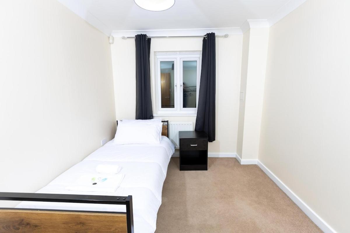 Snodland 5-Bed Modern & Luxurious Houseヴィラ エクステリア 写真